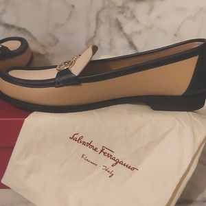 Salvatore Ferragamo 10.5C Rolo tri colored